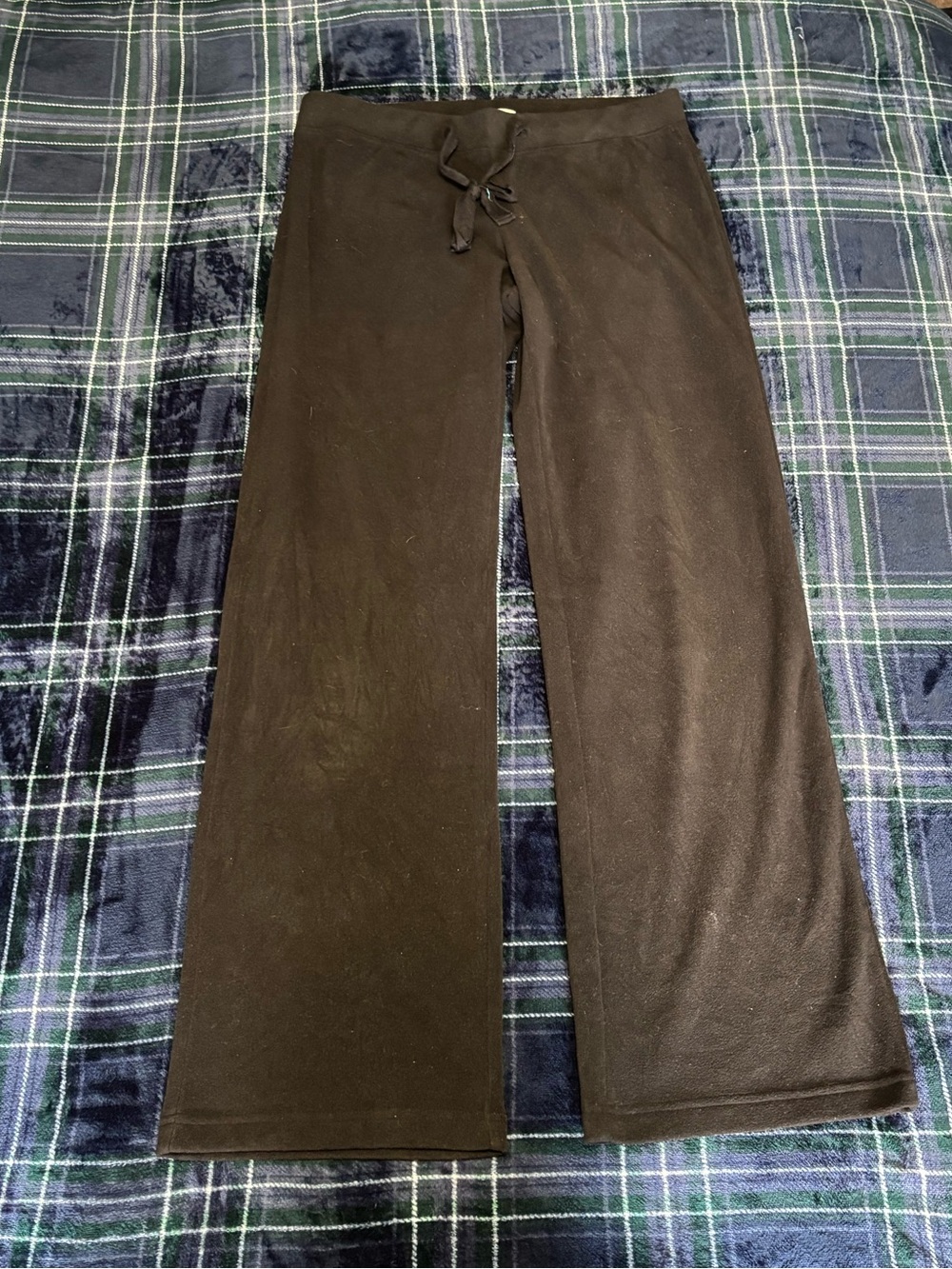 Vintage Old Navy black wide leg velour sweatpants with drawstring waist.